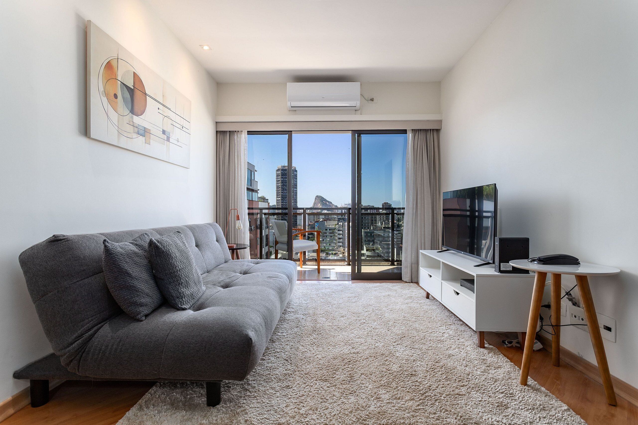 Apartment | Living area | TV