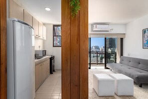 Interior - (902-A) Apartamento com Suíte no Coração Leblon (Rio de Janeiro)