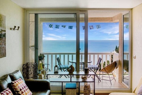 5-star apartment with pool and jacuzzi
