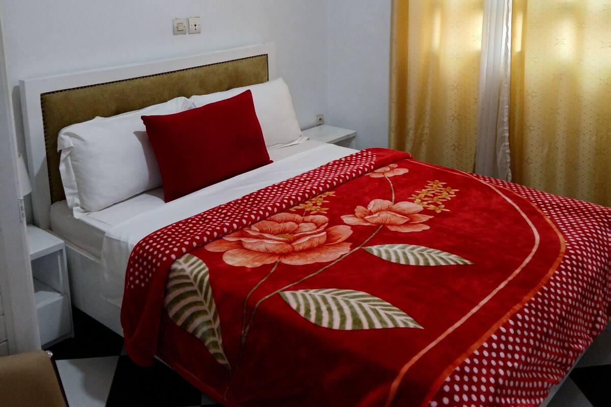 Single Room | WiFi (free)