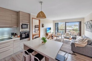 Interior - 5 Star Depto, Lake View & Ideal Location (Puerto Varas)
