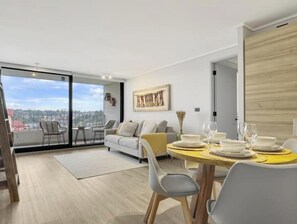 TV - Steps from downtown with a dream view (Llanquihue)