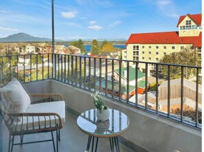 Property grounds - Steps from downtown with a dream view (Llanquihue)