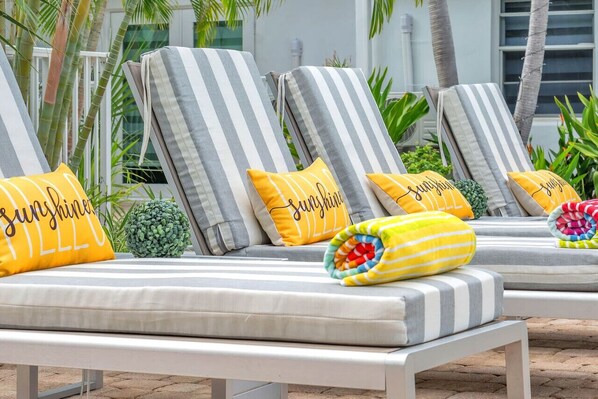 Property grounds - 8 - Deluxe Oceanside King Suite (Lauderdale-by-the-Sea)