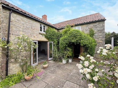 Exterior. 3 bedroom accommodation in High Ham, near Langport