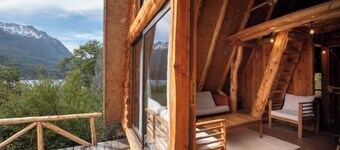 Lakefront Disconnect: Kayaks, Tours & Fishing