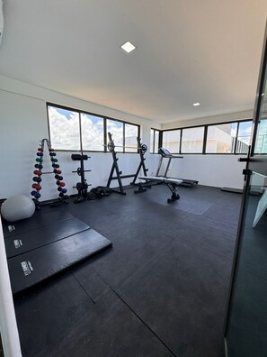 Fitness facility - Flat Centro Porto de Galinhas Piscina Rooftop e Academia 300m do Calçadão (Porto de Galinhas Ipojuca)
