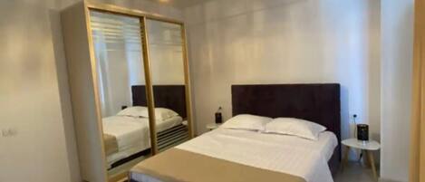 2 chambres, fer et planche Ă repasser, Wi-Fi, literie fournie