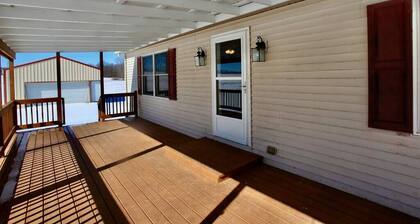 The Den at Buckskin - Entire House in Frankfort, OH