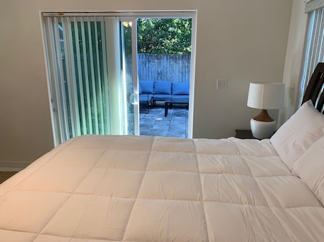 1 bedroom, iron/ironing board, WiFi, bed sheets. King Bed Escape: Private Patio, Grill, Fire Pit Near Everything in Orlando