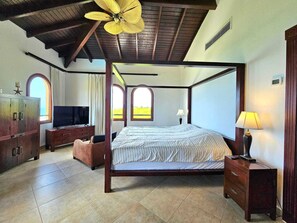 3 soverom, skrivebord, wi-fi og sengetøy