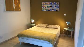 1 bedroom, iron/ironing board, free WiFi, bed sheets