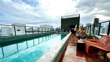 Piscine extérieure