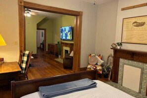 2 Schlafzimmer, Bügeleisen/Bügelbrett, Bettwäsche