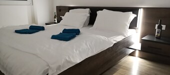 Ared-Atrium Mall ChrysFlatty 3 Premium apartment 60mp