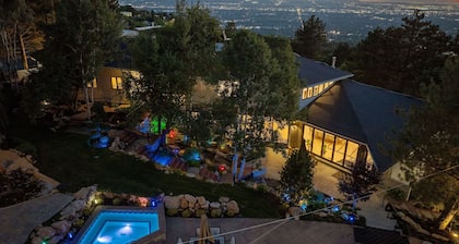 Exclusive Resort Escape: Heated Pool, Spa & Pickleball by RedAwning