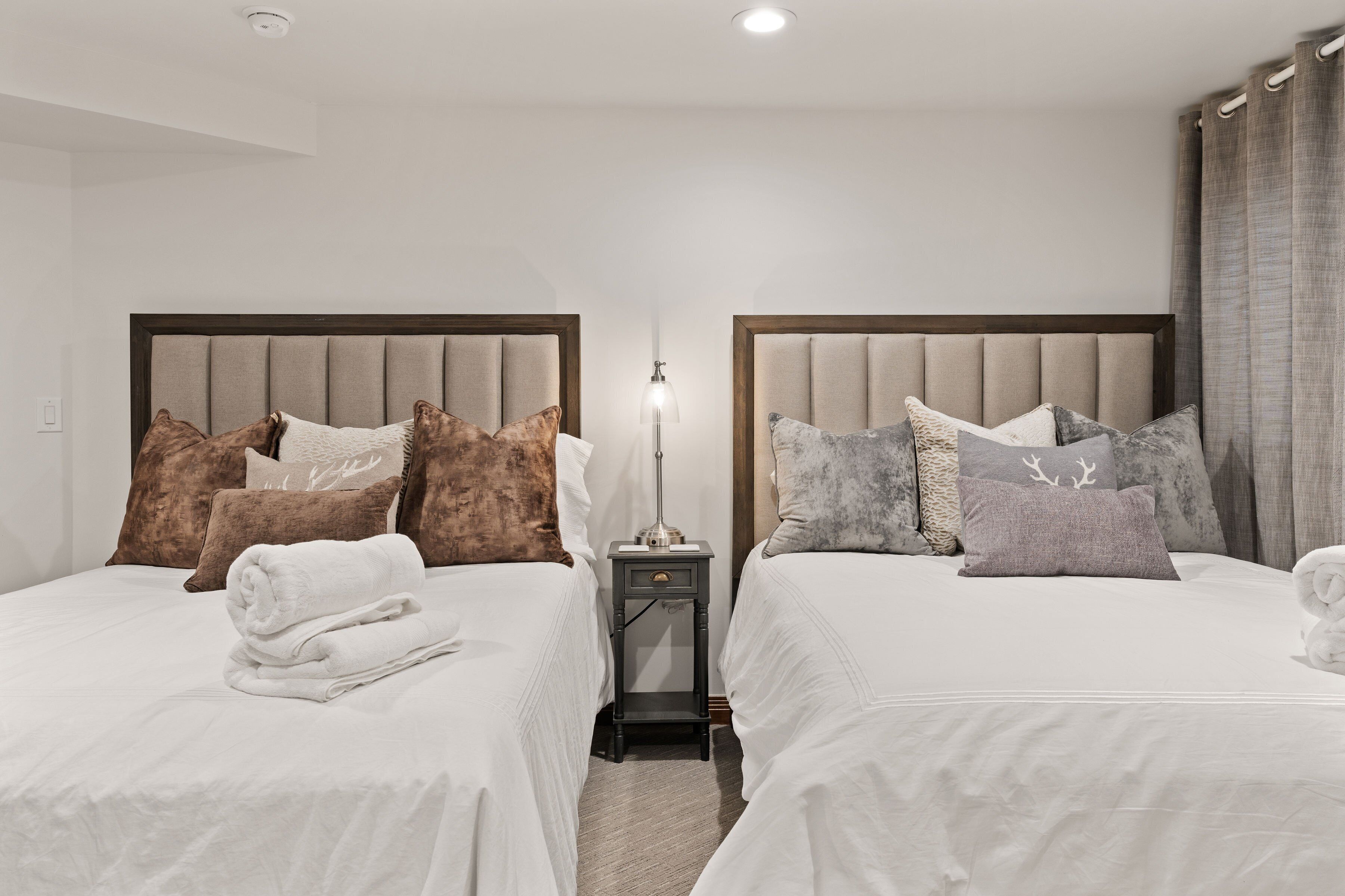 5 bedrooms, iron/ironing board, WiFi