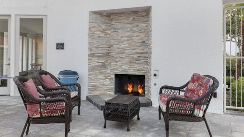 Encantamar Escape by Avantstay Prime Location + Community Amenities