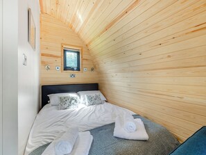 1 bedroom, free WiFi, bed sheets - 1 bedroom accommodation in Talybont, near Borth (Talybont, near Borth)