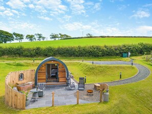 Property grounds - 1 bedroom accommodation in Talybont, near Borth (Talybont, near Borth)