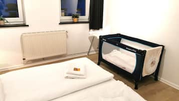 1 camera, una cassaforte in camera, ferro/asse da stiro