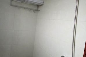 Bathroom - Sanjiang Qingtian Yuese Homestay (Sanjiang)