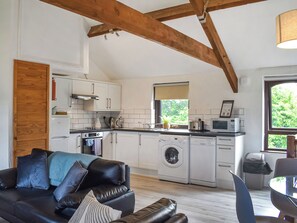 Dishwasher - 2 bedroom accommodation in Bude (Bude)