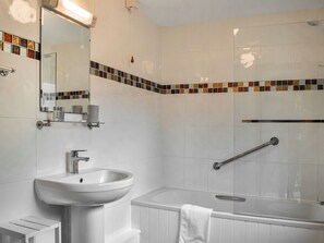Towels - 2 bedroom accommodation in Bude (Bude)
