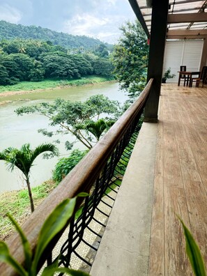 Terrace/patio - Rivorich Residence Kandy (Sirimalwatta)