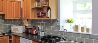 Perfect for families, a welcoming and homely cottage, walking distance to the beach.