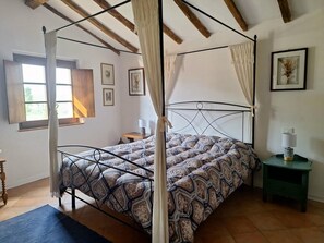 2 bedrooms, iron/ironing board, WiFi, bed sheets - LA SELVA - Authentic Countryside Escape (Certaldo)