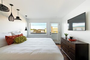 Garden Facing King, Second Floor | Literie hypoallergénique, lit avec matelas à plateau-coussin