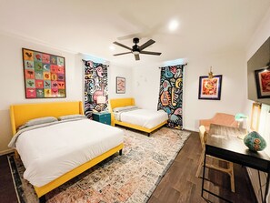 4 chambres, fer et planche à repasser, Wi-Fi, draps fournis