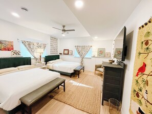 4 slaapkamers, een strijkplank/strijkijzer, wifi, beddengoed