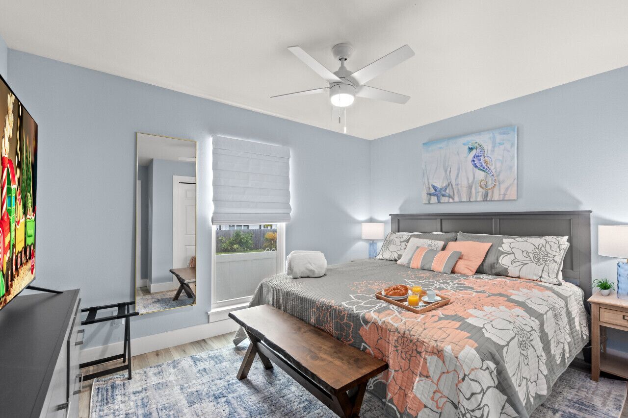 11 dormitorios, escritorio, tabla de planchar con plancha