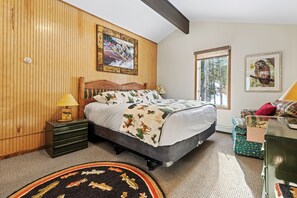 6 bedrooms, travel crib, free WiFi, bed sheets - One mile to town/gondola, free shuttle route, 3 King beds (Breckenridge)