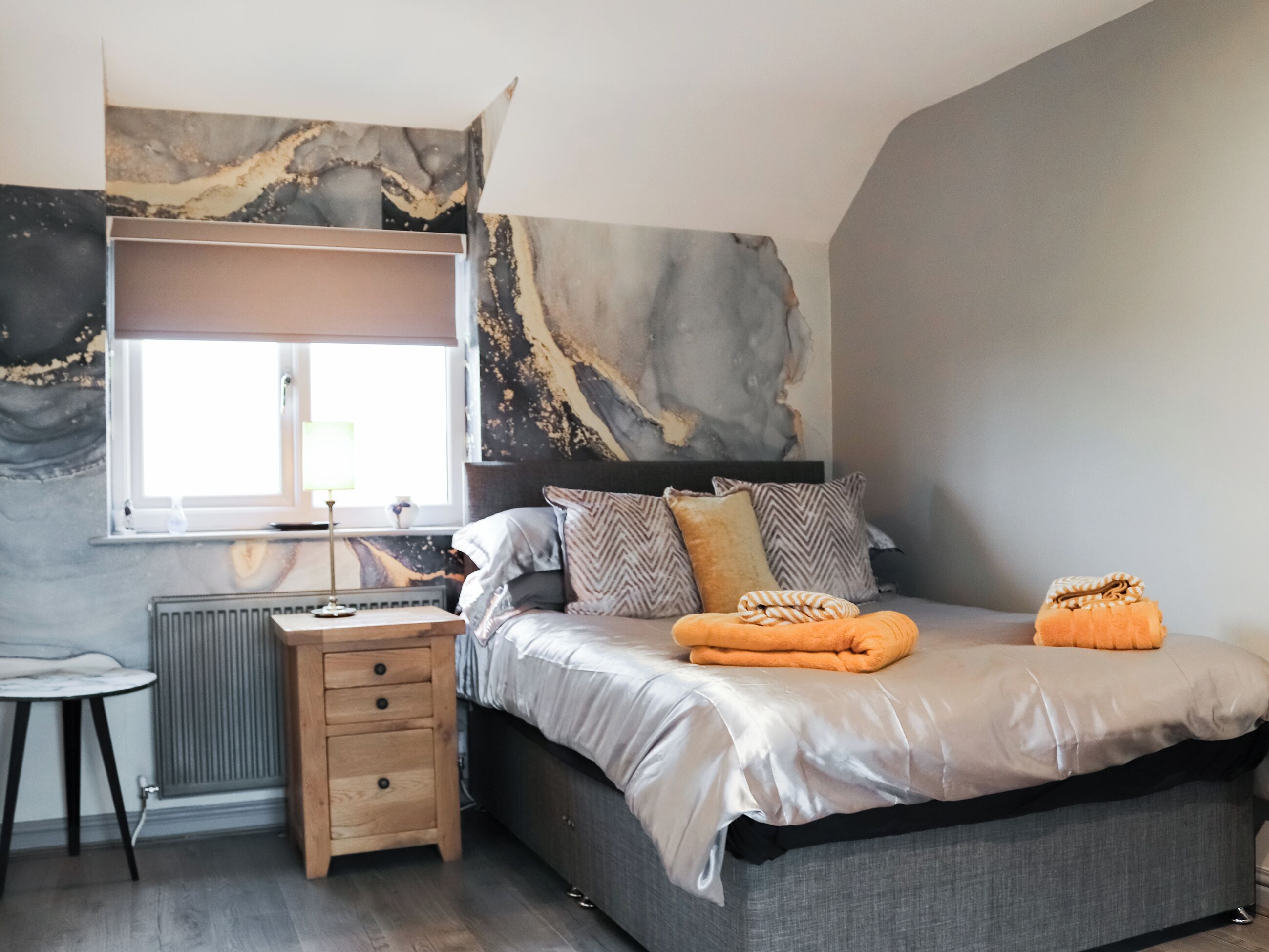 4 habitaciones, wifi gratis y ropa de cama 