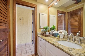 淋浴設備、免費盥洗用品、毛巾、衛生紙