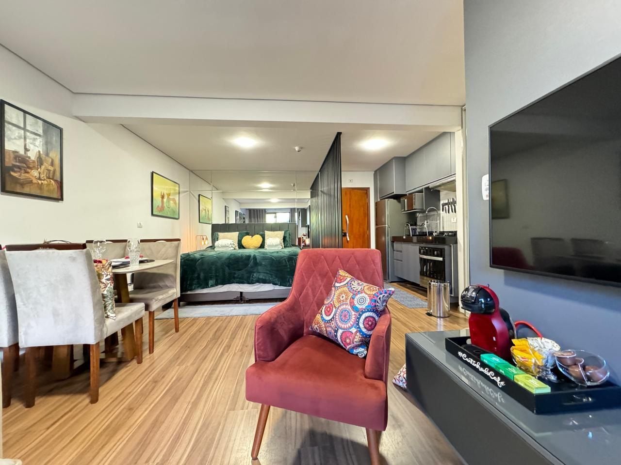 Televisión de pantalla plana, Netflix, servicios de streaming