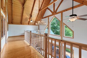Interior - This Amazing home has much to offer ,spacious rooms & and a hot-tub for relaxing (Townsend)