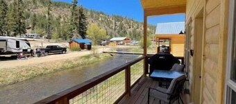 4K River Ranch • River Cabin 2 • Sleeps 6