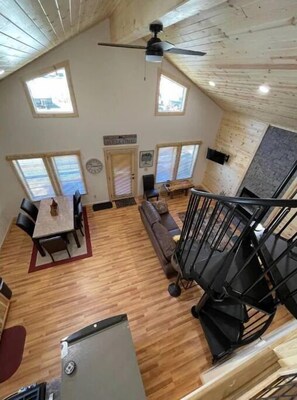 TV, fireplace - 4K River Ranch • River Cabin 2 (sleeps 6) (Red River)