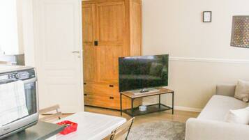 Smart-tv en een open haard