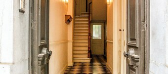 Appartement Spacieux et Complètement Rénové