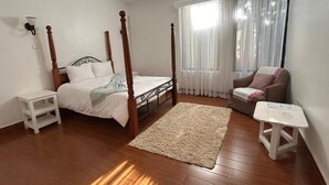 1 多间卧室、熨斗/熨衣板、WiFi、床单