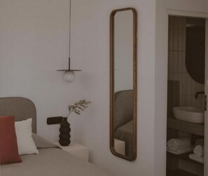 1 chambre, fer et planche Ă repasser, Wi-Fi gratuit, draps fournis
