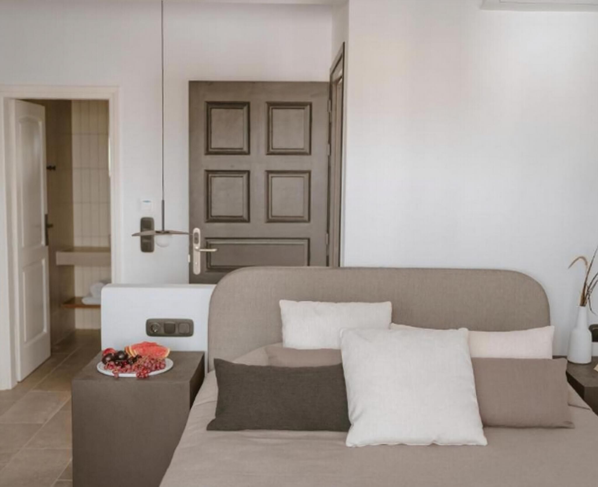 1 slaapkamer, een kluis op de kamer, een strijkplank/strijkijzer