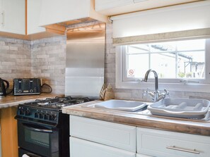 High chair - 2 bedroom accommodation in Skipsea (Skipsea)