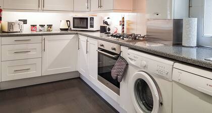 The Goldsmiths Apartment