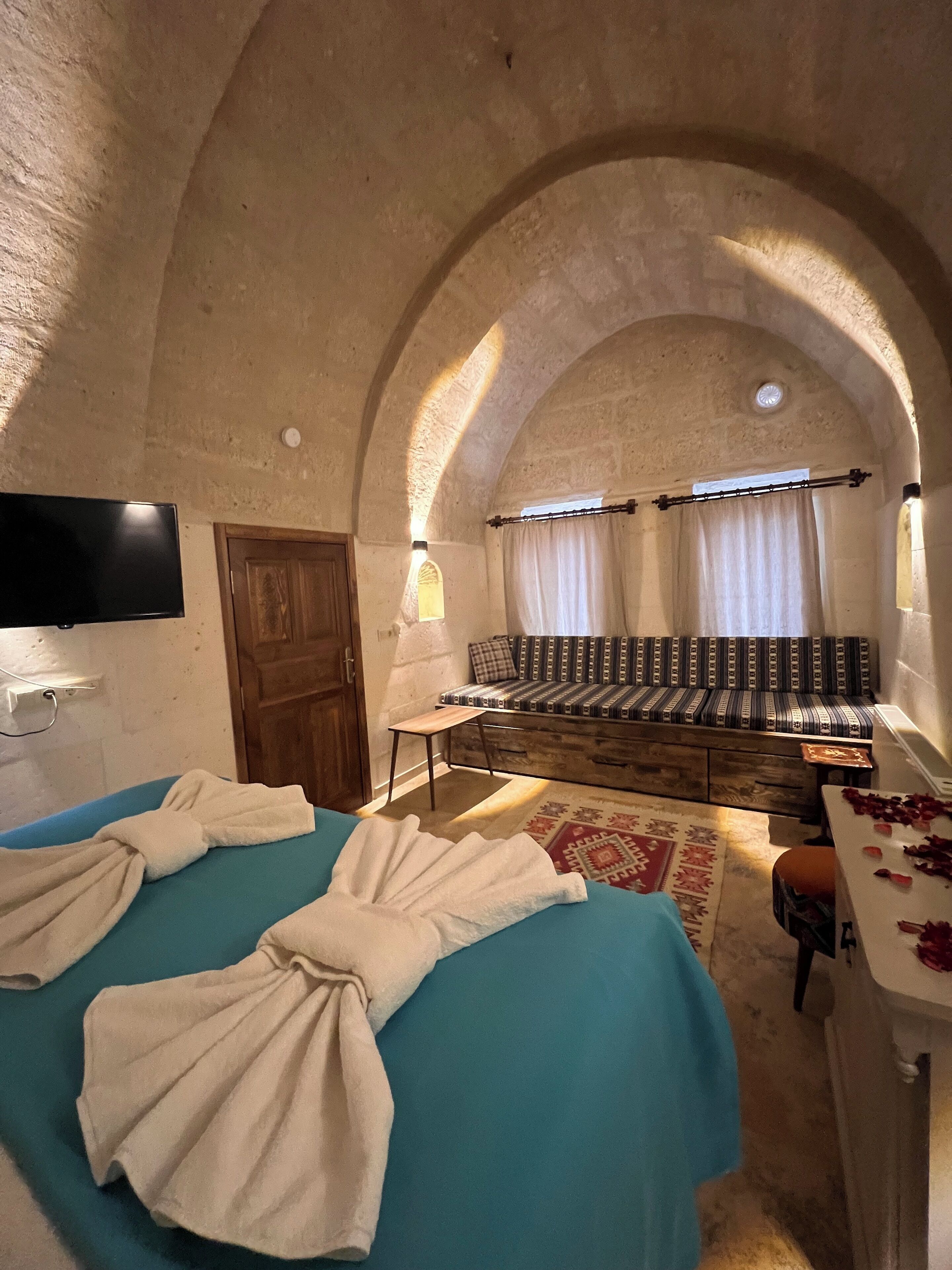 Classic Quadruple Room, Garden View | Blackout drapes, soundproofing, iron/ironing board, free WiFi